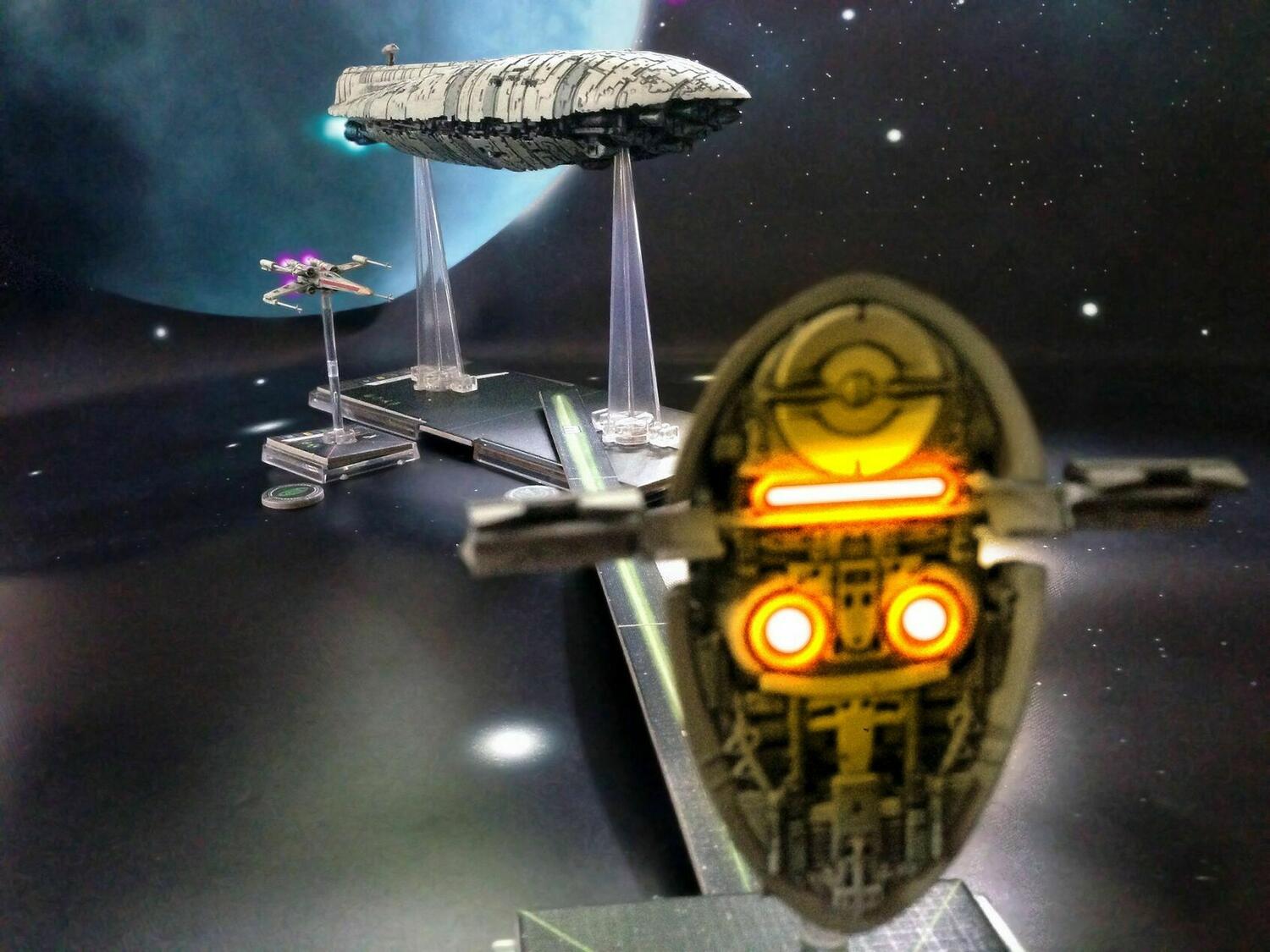Star Wars: X-Wing - Le Jeu de Figurines - Transport Rebelle Vaisseaux