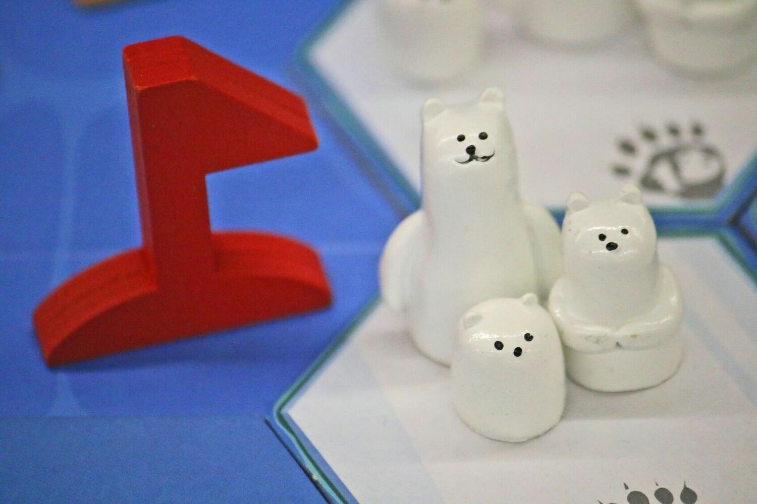 Rescue Polar Bears: Data & Temperature Zoom