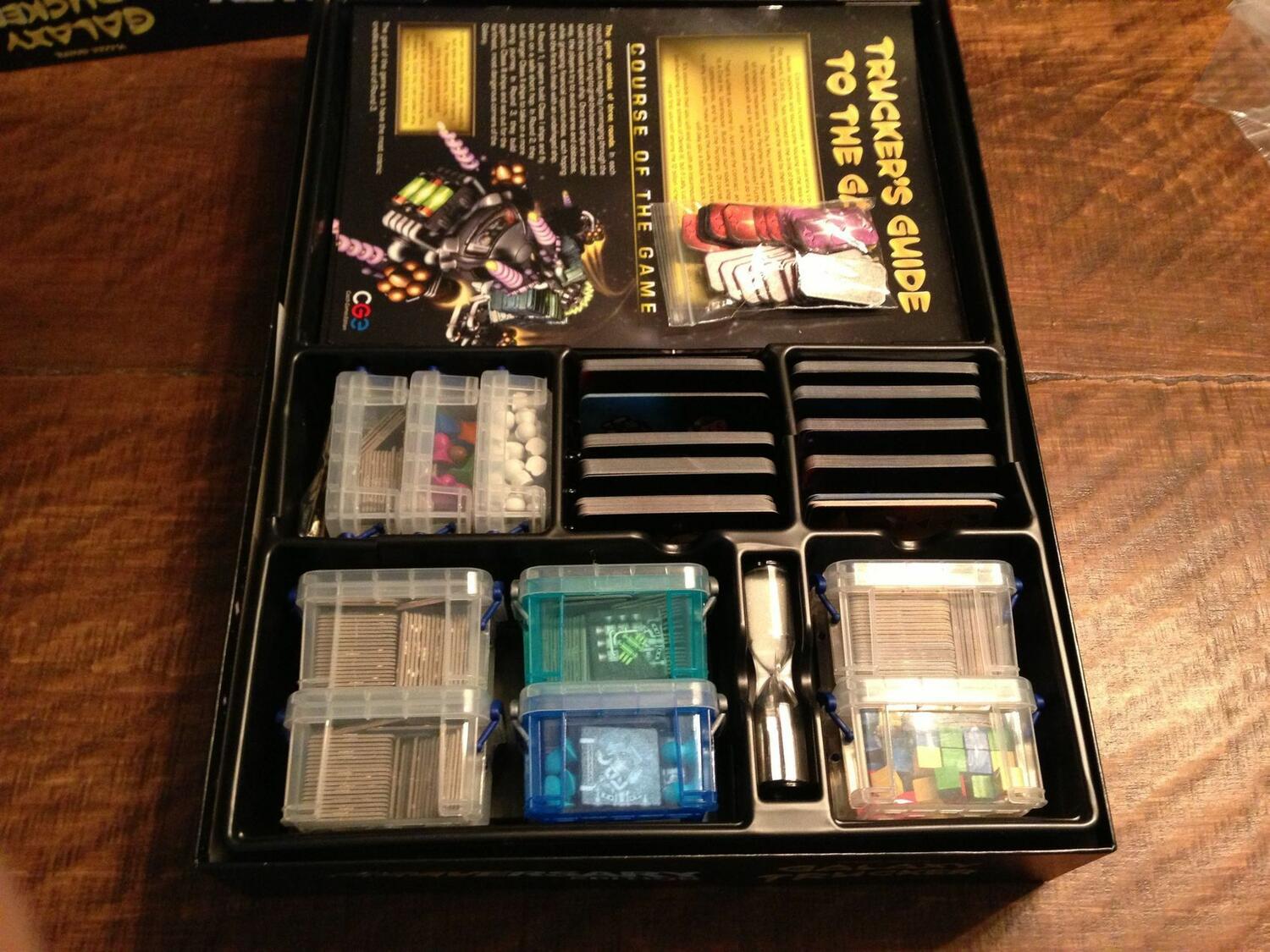 Galaxy Trucker: Édition Anniversaire Contenu