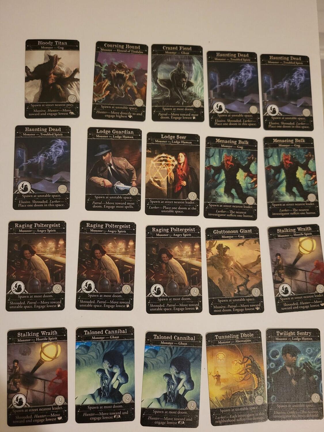 Horreur à Arkham: Les Secrets de l'Ordre Cartes