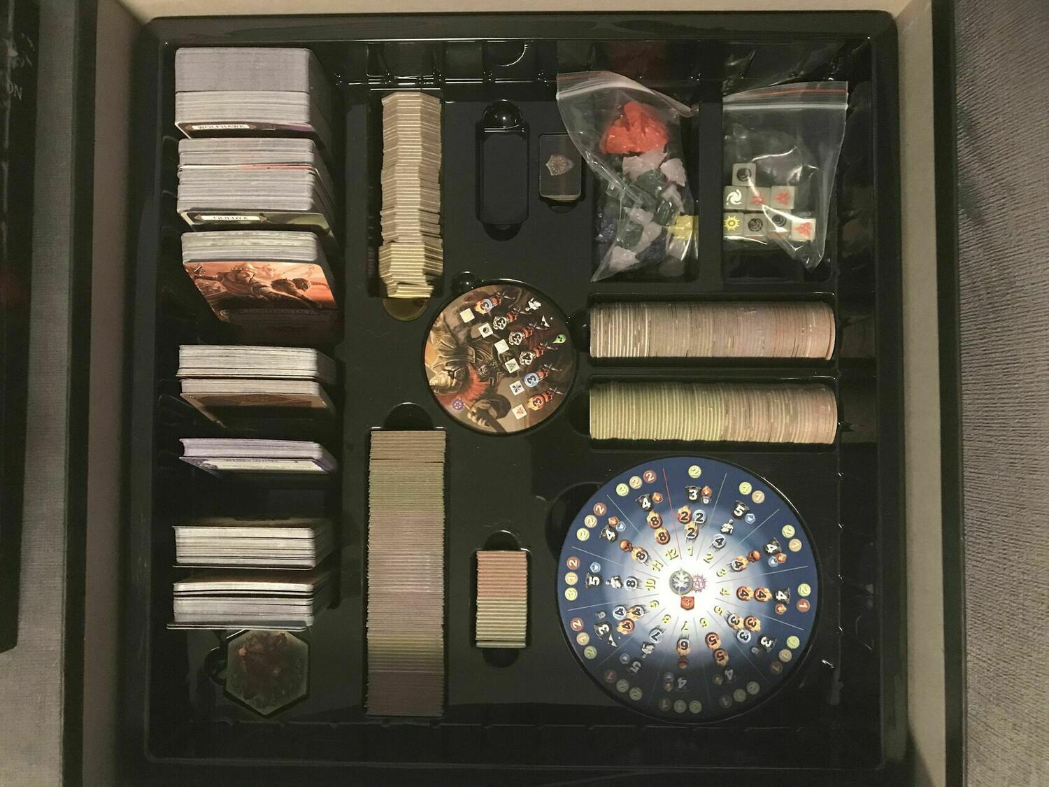 Mage Knight: Ultimate Edition Contenu