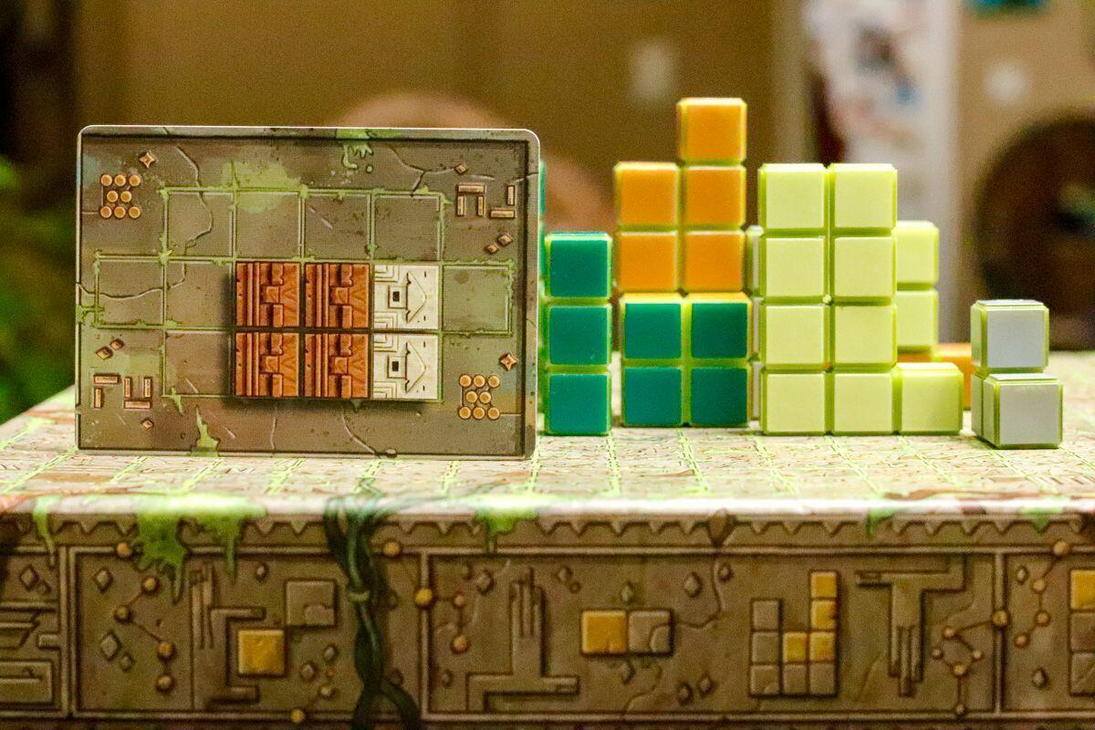 Block and Key Eclate