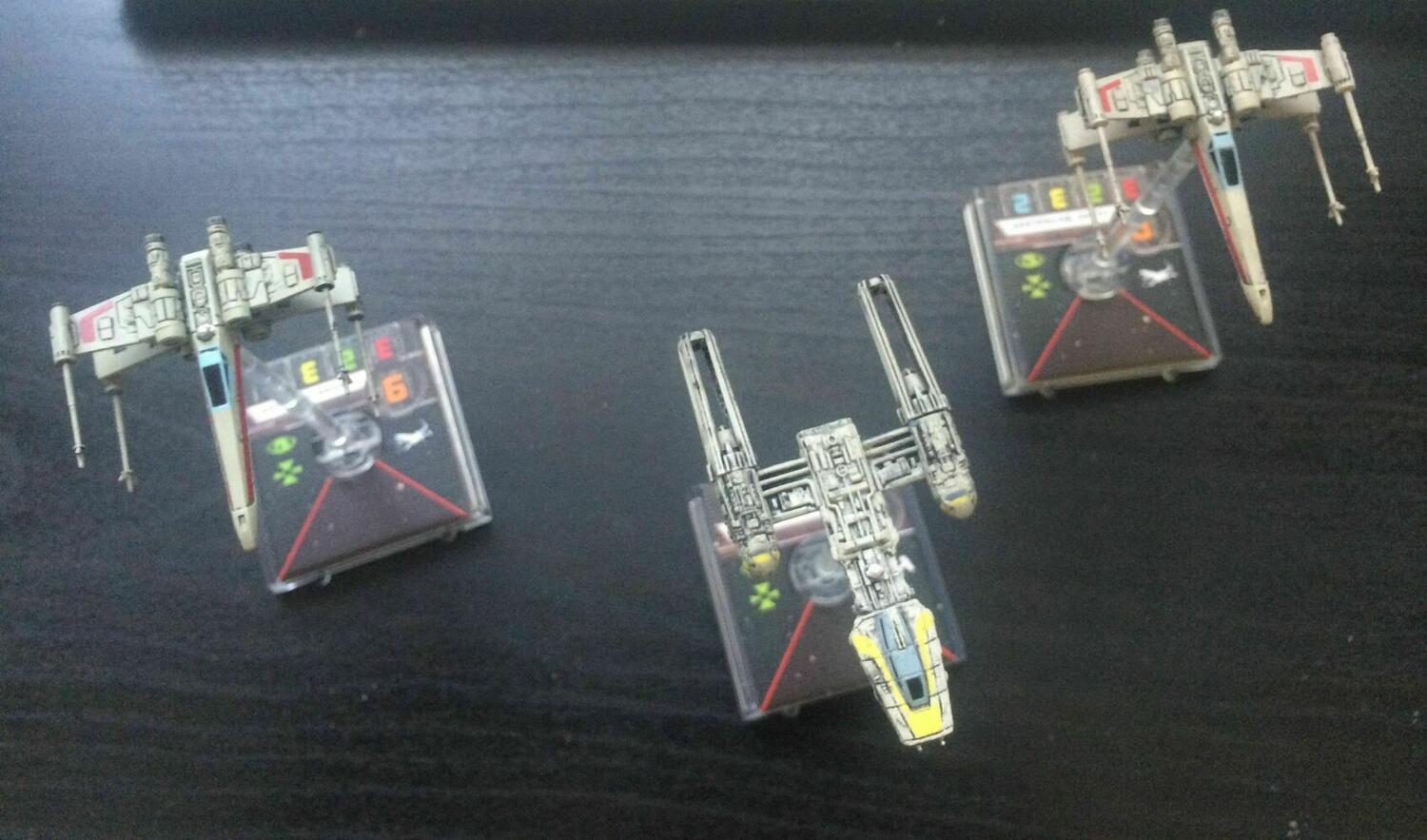 Star Wars: X-Wing - Le Jeu de Figurines - Y-Wing Vaisseaux