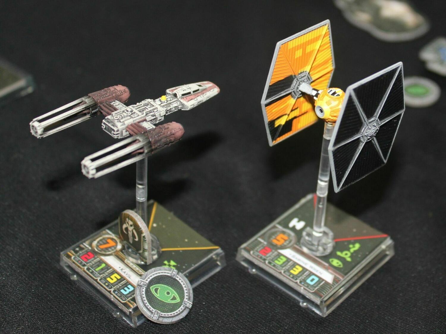 Star Wars: X-Wing - Le Jeu de Figurines - Chasseur TIE de Sabine Vaisseaux