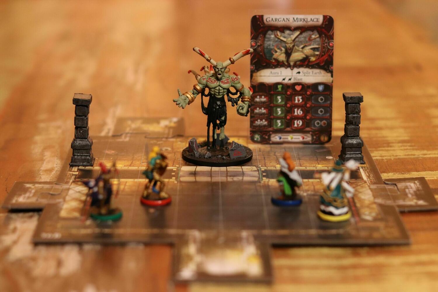 Descent: Voyages Dans les Ténèbres (Seconde Édition) - Gargan Mirklace Figurines