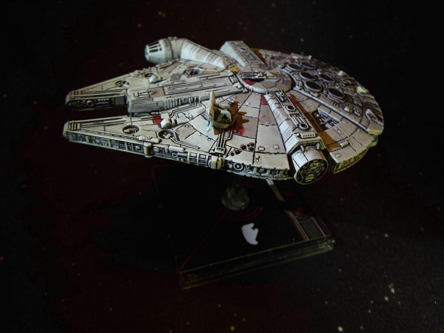 Star Wars: X-Wing - Le Jeu de Figurines - Héros de la Résistance Vaisseau
