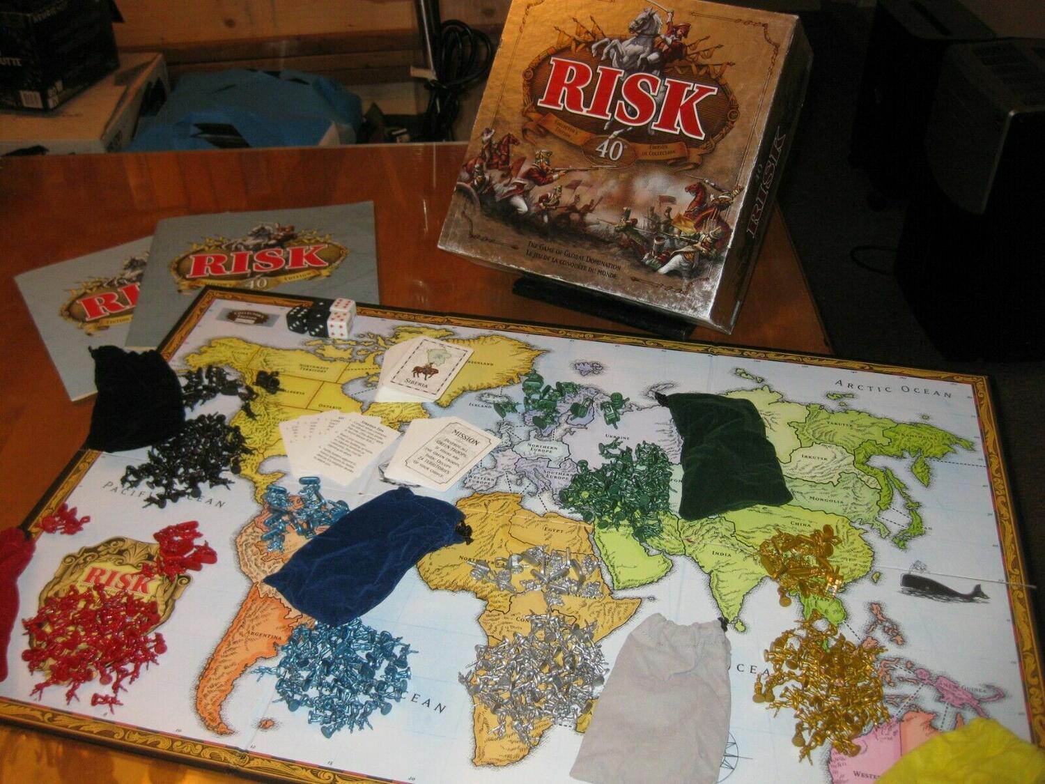 Risk: 40ème Anniversaire - Édition de Collection Eclate