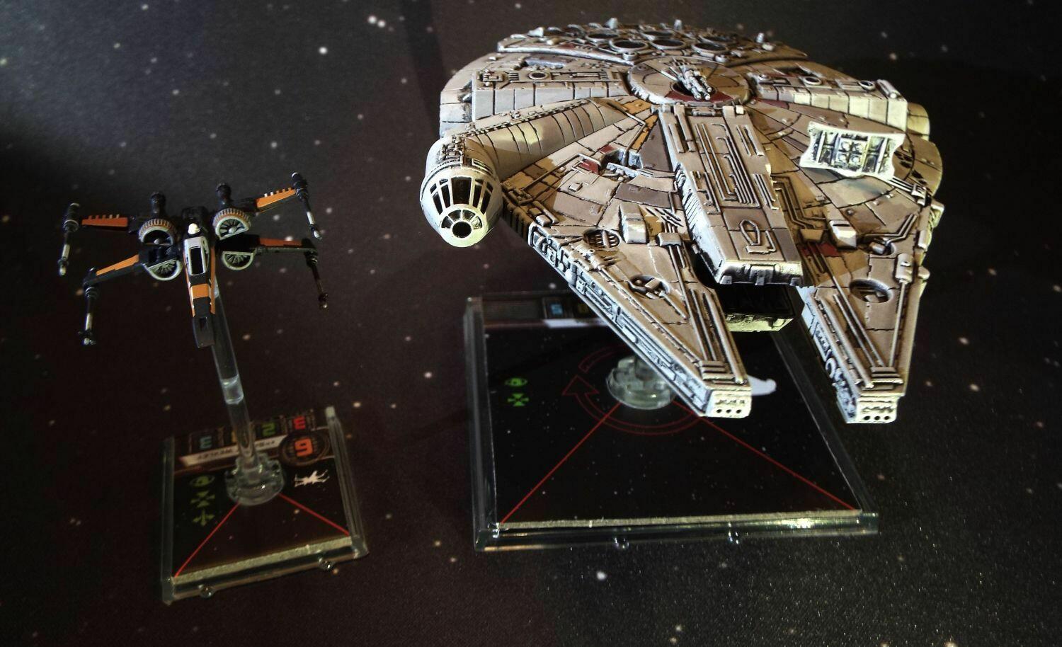 Star Wars: X-Wing - Le Jeu de Figurines - Héros de la Résistance Vaisseau