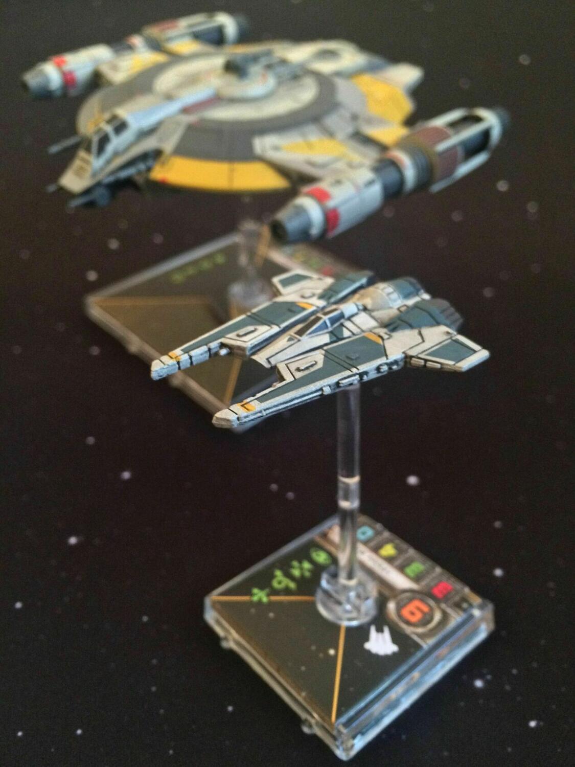 Star Wars: X-Wing - Le Jeu de Figurines - Chasseur Stellaire du Protectorat Vaiseau