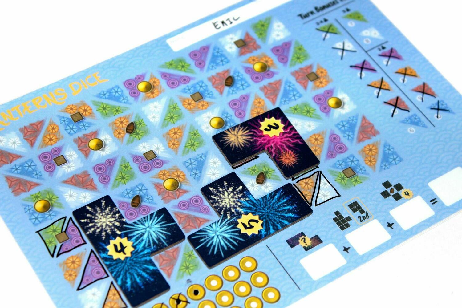 Lanterns Dice: Le Jeu de Dés Eclate