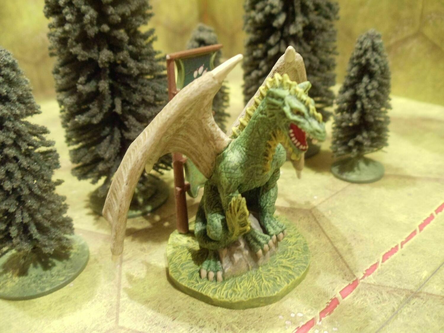 BattleLore: Dragons Figurine