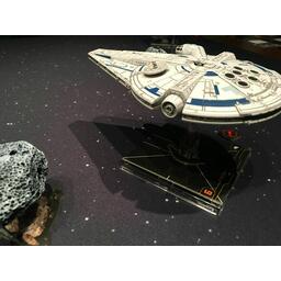 Star Wars: X-Wing - Faucon Millenium de Lando Vaisseau
