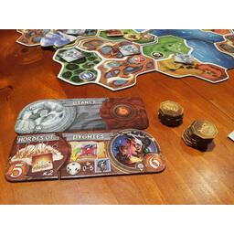 Small World: Realms Zoom