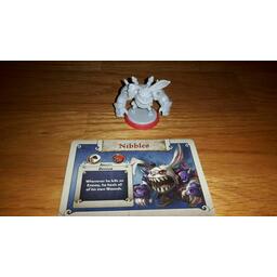 Arcadia Quest: Nibbles Figurine