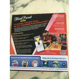 Trivial Pursuit: Team Back 3d