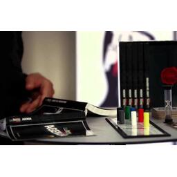 Petits Meurtres & Faits Divers Zoom