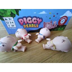 Piggy Pearls Zoom
