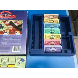 Monopoly: De Luxe Zoom