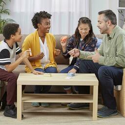 Taboo: Enfants contre Parents Famille