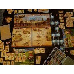 Near and Far: Les Royaumes du Lointain - Les Mines d'Ambre Eclate