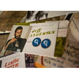 Détective: Un Jeu d'Enquête Moderne - Dig Deeper Zoom