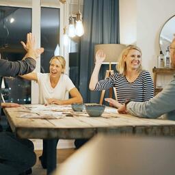 Hidden Game: Affaire n°1 - L'Affaire Bourg-Le-Petit Famille