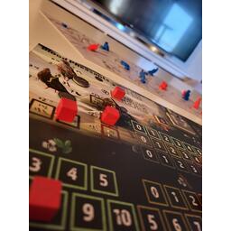 Clash of Galliformes Zoom