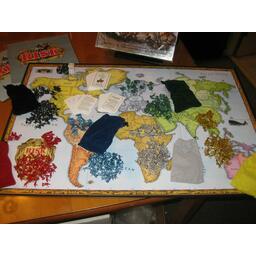 Risk: 40ème Anniversaire - Édition de Collection Eclate