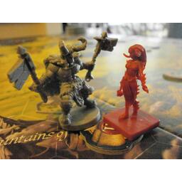 Runebound: L'Éveil des Montagnes Figurines