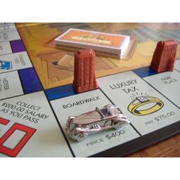 Monopoly: 70th Anniversary Edition Zoom