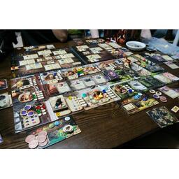 Alchimistes: Le Golem du Roi Eclate