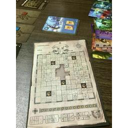 Cartographers: Une Épopée dans l'Univers de Roll Player Eclate