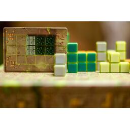 Block and Key Eclate