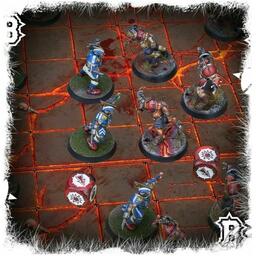 Blood Bowl: The Game of Fantasy Football - Chaos Chosen Pitch Figurines