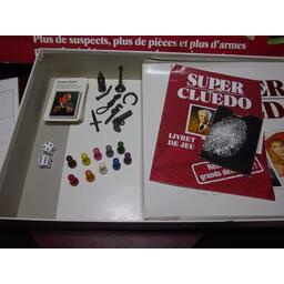 Super Cluedo Materiels