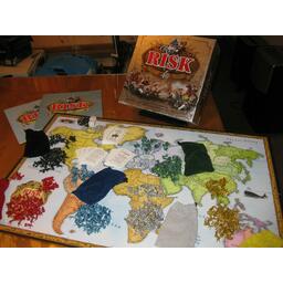 Risk: 40ème Anniversaire - Édition de Collection Eclate