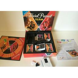 Trivial Pursuit: Team Eclate