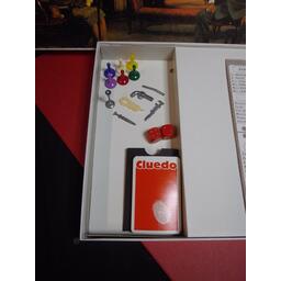 Cluedo: Le Dr Lenoir a été Assassiné ! Tient-on une Piste ? Zoom