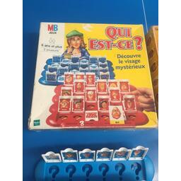 Qui Est-Ce ? 2000 Cover 3d