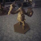 BattleLore: Seconde Édition - Géant des Montagnes Figurine