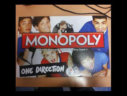 Monopoly: One Direction Unboxing